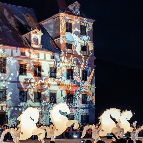 FierS à Cheval von Compagnie des Quidams